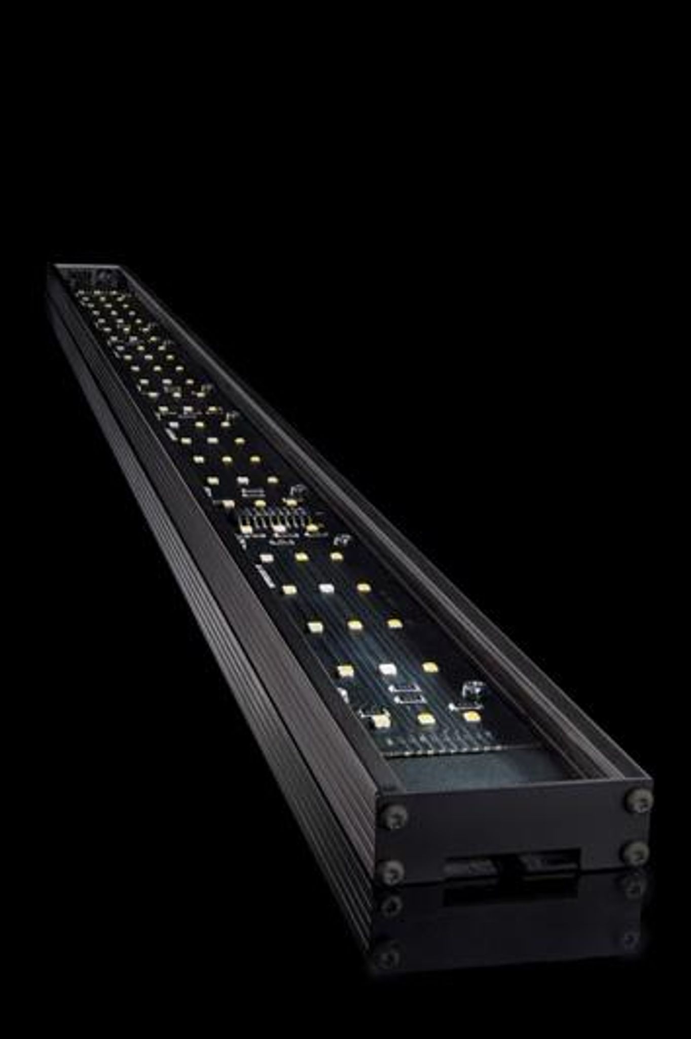 PULZAR LED 54 WATT 1270 MM